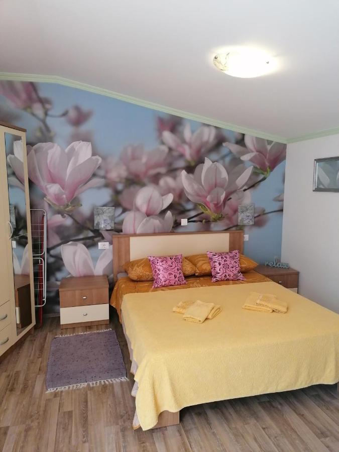 Rooms Katarina Kadumi Exterior photo